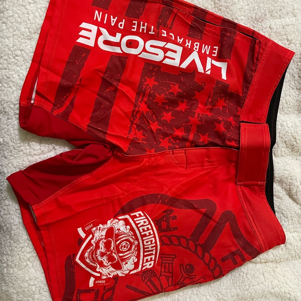 LiveSore 1st Responder WOD Shorts Medium 32
